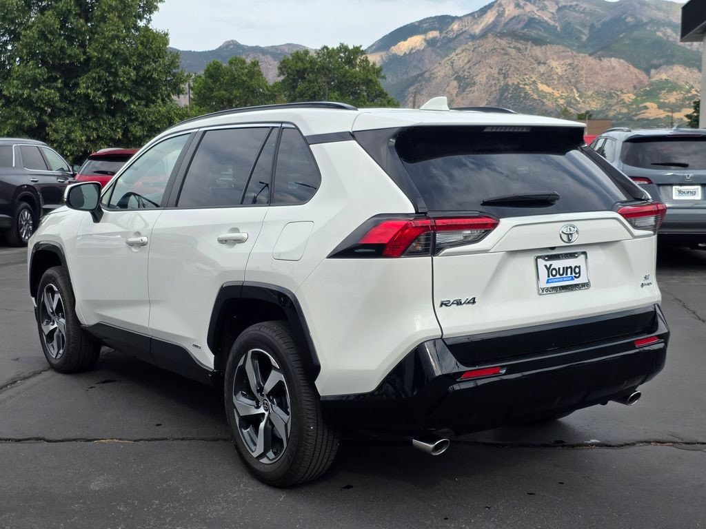 2025 Toyota RAV4 Plug-In Hybrid - Image 5