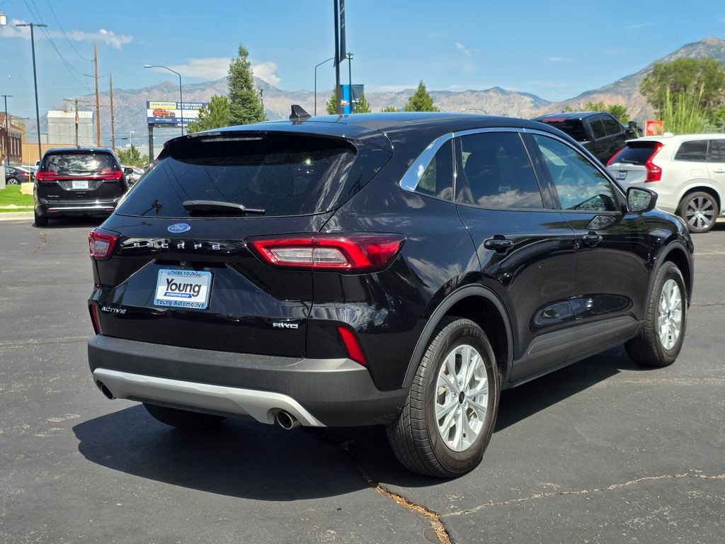 2024 Ford Escape - Image 3