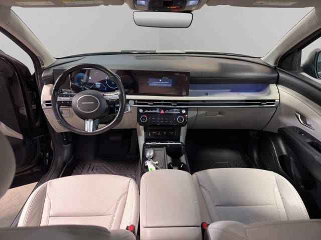 2025 Hyundai Tucson Hybrid - Image 10