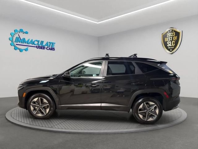 2025 Hyundai Tucson Hybrid - Image 2
