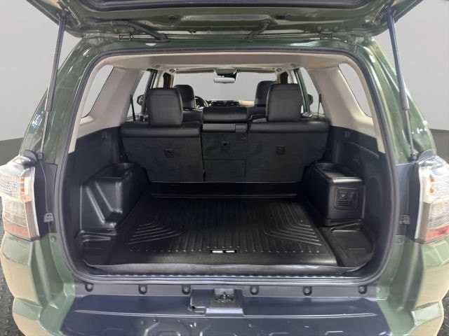 2020 Toyota 4Runner - Image 11