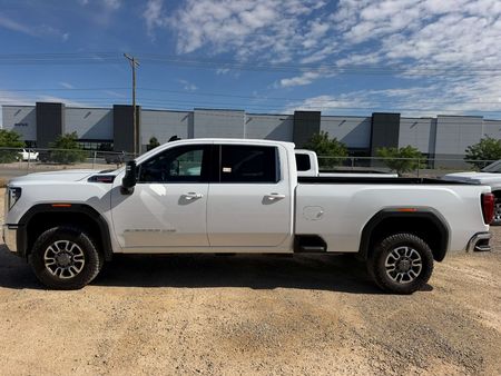2024 GMC Sierra HD SLE - Image 2