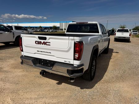 2024 GMC Sierra HD SLE - Image 5