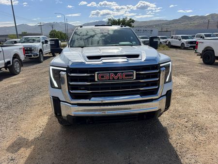 2024 GMC Sierra HD SLE - Image 8